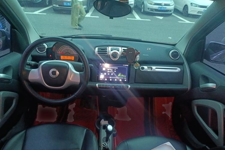Used smart fortwo 2011 1.0 MHD Hardtop Passion Edition Center Console
