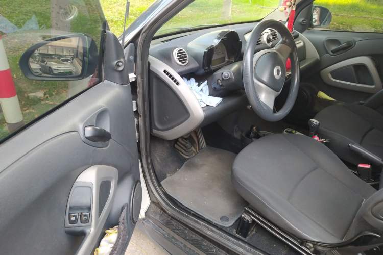 Used smart fortwo 2011 1.0 MHD Hardtop Standard Edition Driver Seat