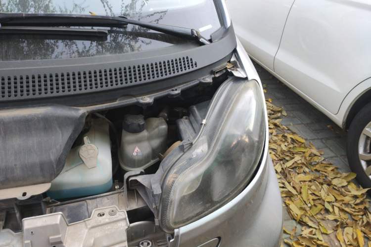 Used smart fortwo 2011 1.0T Bosu Special Edition Engine Bay Left