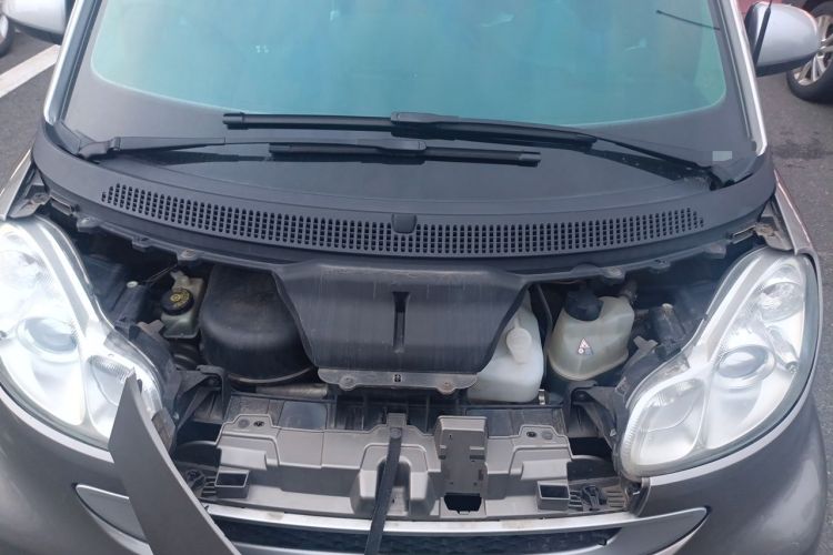 Used smart fortwo 2011 1.0 MHD Hardtop Passion Edition Engine Bay