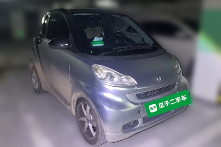 Used smart fortwo 2011 1.0T Convertible Passion Edition Front Right 45 Deg