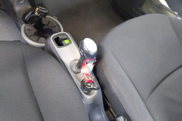 Used smart fortwo 2011 1.0 MHD Hardtop Standard Edition Gear Lever