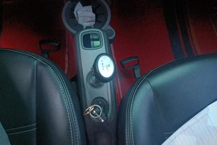 Used smart fortwo 2011 1.0 MHD Hardtop Passion Edition Gear Lever