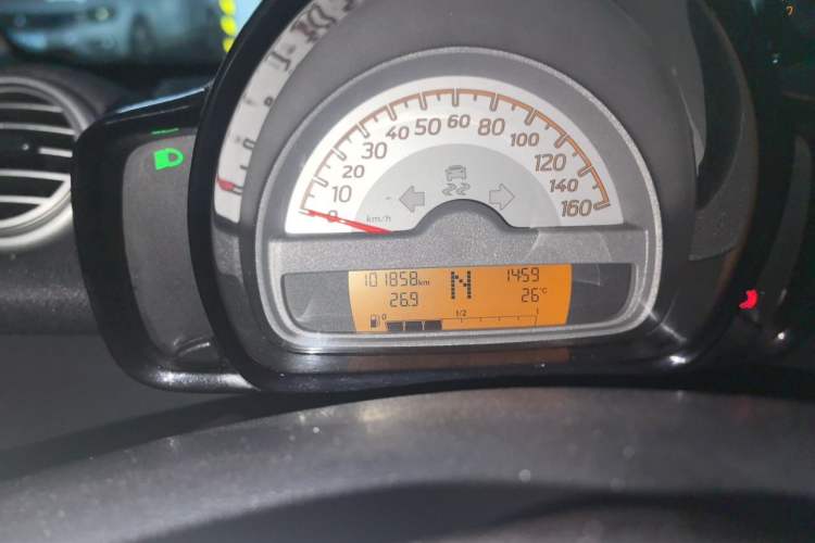 Used smart fortwo 2011 1.0T Convertible Passion Edition Instrument Cluster