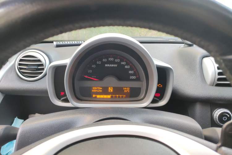 Used smart fortwo 2011 1.0T Bosu Special Edition Instrument Cluster