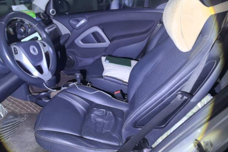 Used smart fortwo 2011 1.0T Convertible Passion Edition Left Front Seat