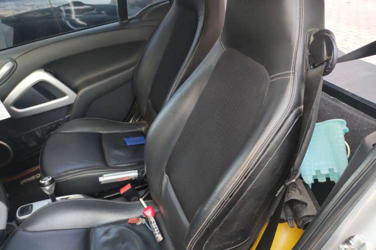 Used smart fortwo 2011 1.0T Bosu Special Edition Left Front Seat