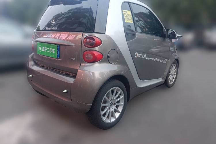 Used smart fortwo 2011 1.0 MHD Hardtop Passion Edition Rear Right 45 Deg