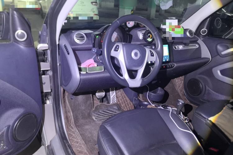 Used smart fortwo 2011 1.0T Convertible Passion Edition Steering Wheel