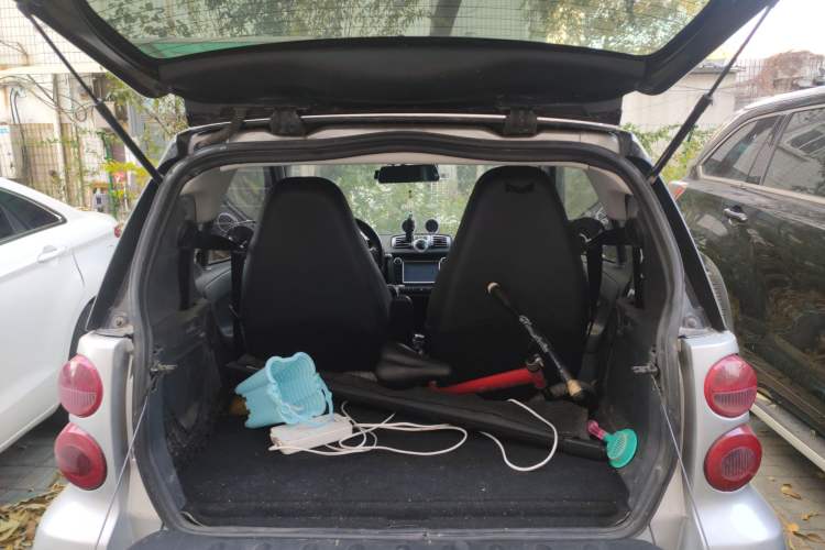 Used smart fortwo 2011 1.0T Bosu Special Edition Trunk
