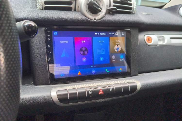 Used smart fortwo 2011 1.0 MHD Hardtop Standard Edition Audio And AC Panel