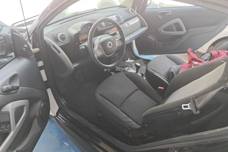 Used smart fortwo 2011 1.0 MHD Hardtop Standard Edition Driver Seat
