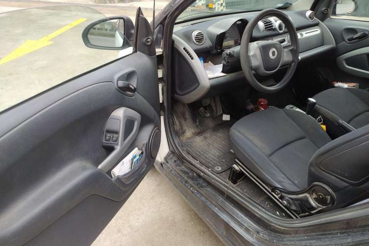 Used smart fortwo 2011 1.0 MHD Hardtop Standard Edition Driver Seat