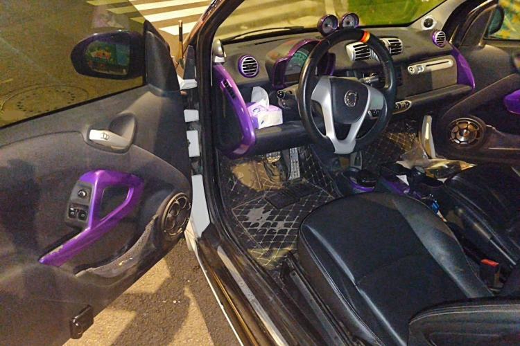 Used smart fortwo 2011 1.0T Hardtop Passion Edition Driver Seat