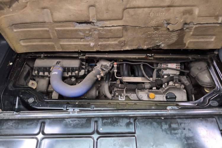 Used smart fortwo 2011 1.0 MHD Hardtop Standard Edition Engine Bay
