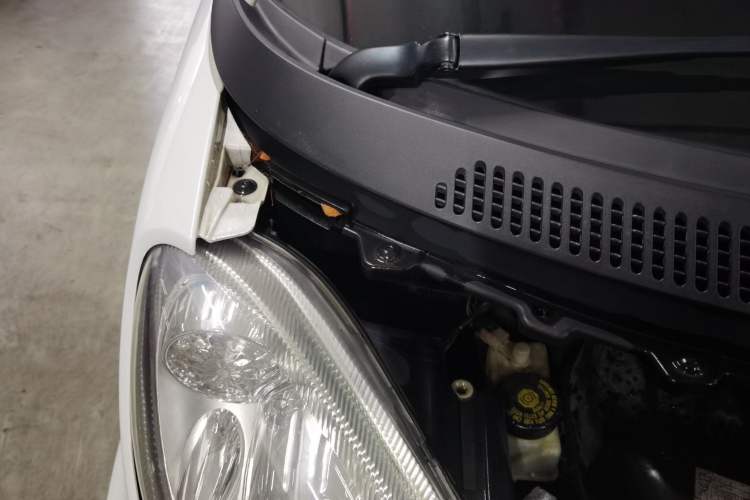 Used smart fortwo 2011 1.0 MHD Hardtop Standard Edition Engine Bay Right