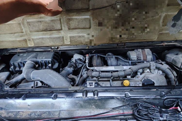 Used smart fortwo 2011 1.0T Convertible Passion Edition Engine Bay