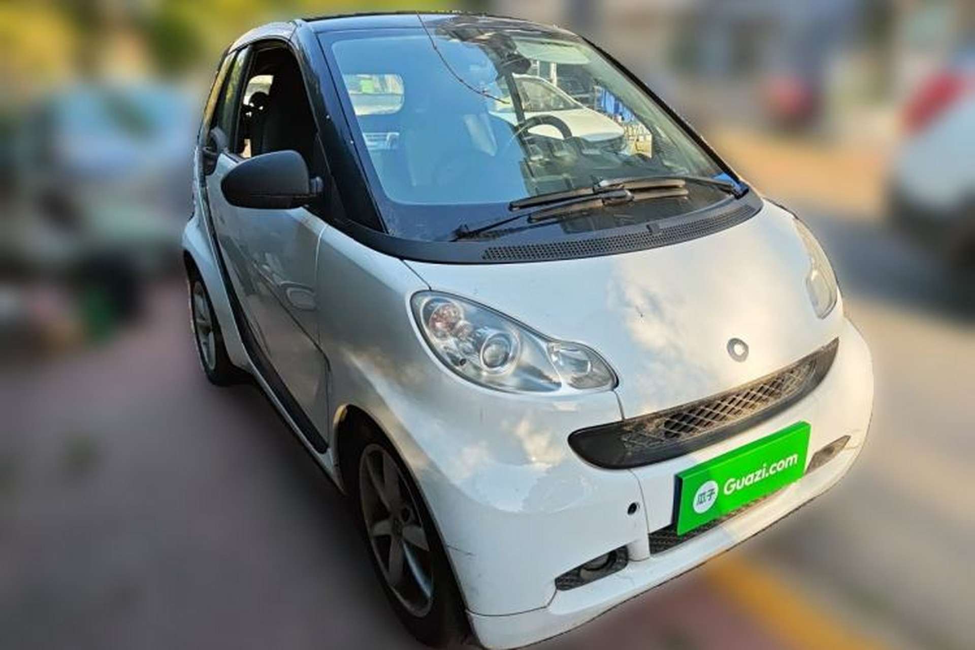 Used smart fortwo 2011 1.0T Convertible Passion Edition Front Right 45 Deg