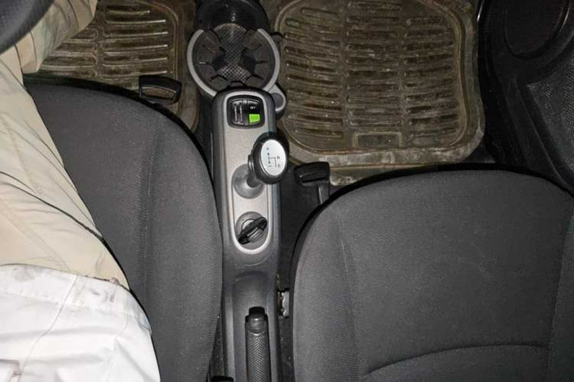 Used smart fortwo 2011 1.0 MHD Hardtop Standard Edition Gear Lever