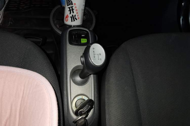 Used smart fortwo 2011 1.0 MHD Hardtop Standard Edition Gear Lever