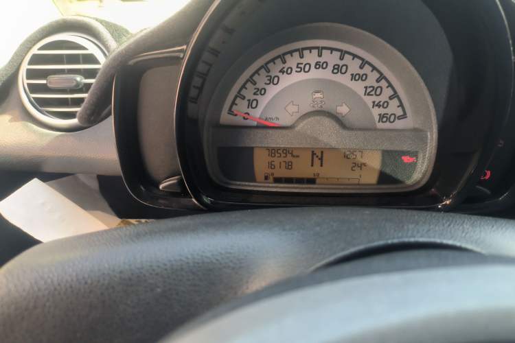 Used smart fortwo 2011 1.0 MHD Hardtop Standard Edition Instrument Cluster