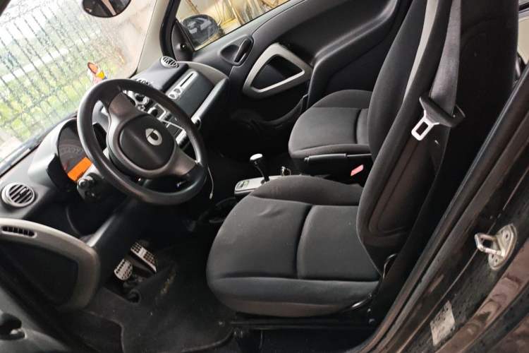 Used smart fortwo 2011 1.0 MHD Hardtop Standard Edition Left Front Seat