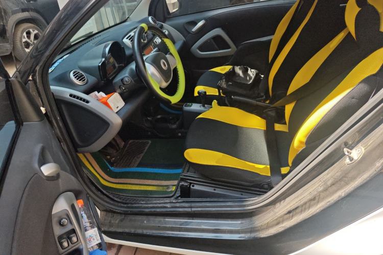 Used smart fortwo 2011 1.0 MHD Hardtop Passion Edition Left Front Seat