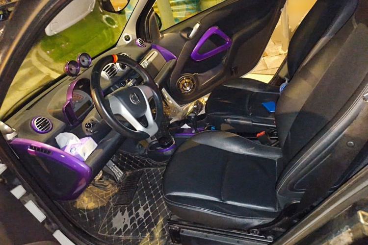 Used smart fortwo 2011 1.0T Hardtop Passion Edition Left Front Seat