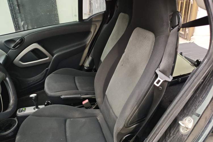 Used smart fortwo 2011 1.0 MHD Hardtop Standard Edition Left Rear Seat