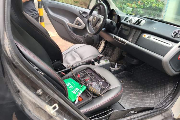 Used smart fortwo 2011 1.0 MHD Hardtop Standard Edition Left Rear Seat