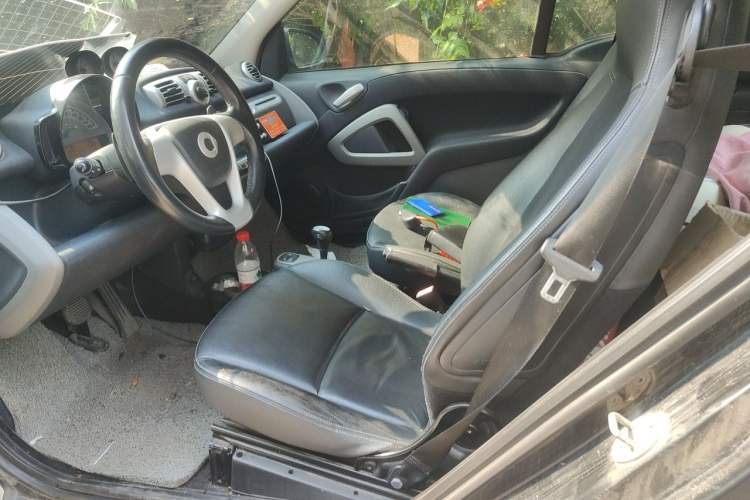 Used smart fortwo 2011 1.0T Convertible Passion Edition Left Rear Seat