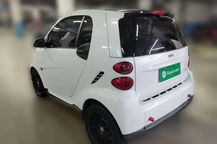 Used smart fortwo 2011 1.0 MHD Hardtop Standard Edition Rear Left 45 Deg
