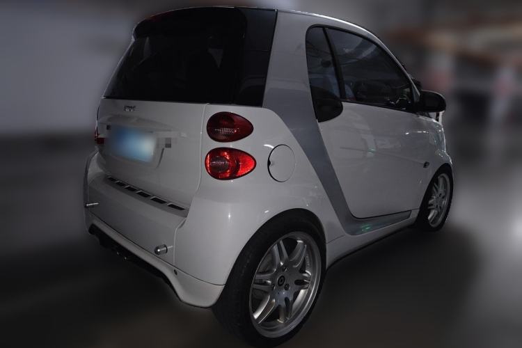 Used smart fortwo 2011 1.0T Year of the Rabbit Special Edition Rear Right 45 Deg
