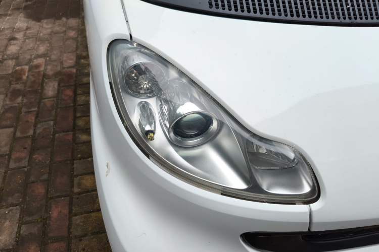 Used smart fortwo 2011 1.0 MHD Hardtop Standard Edition Right Front Headlight