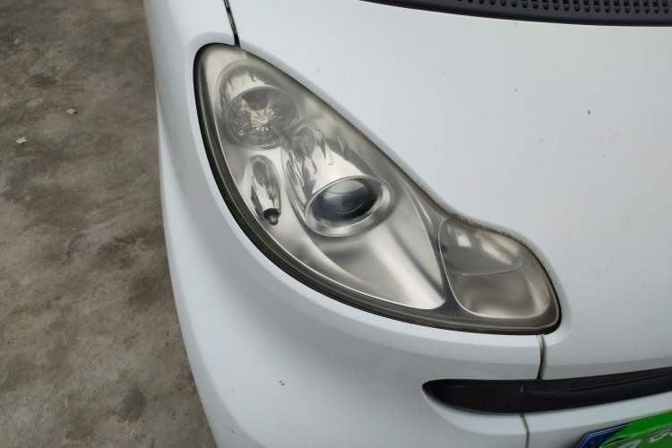 Used smart fortwo 2011 1.0 MHD Hardtop Standard Edition Right Front Headlight