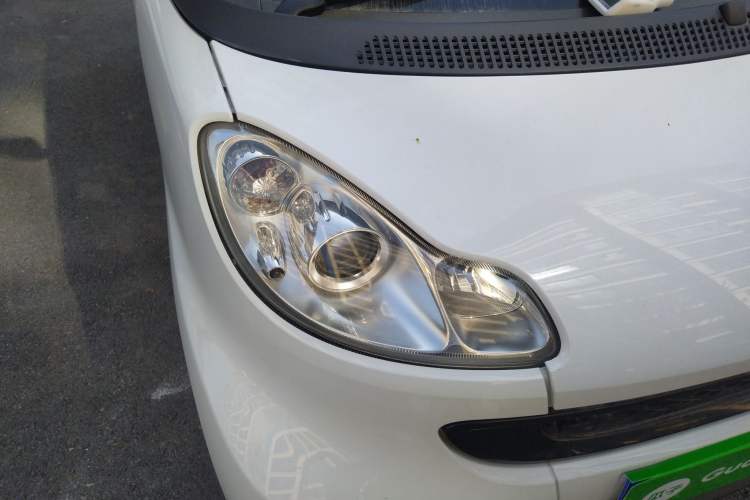 Used smart fortwo 2011 1.0 MHD Hardtop Standard Edition Right Front Headlight