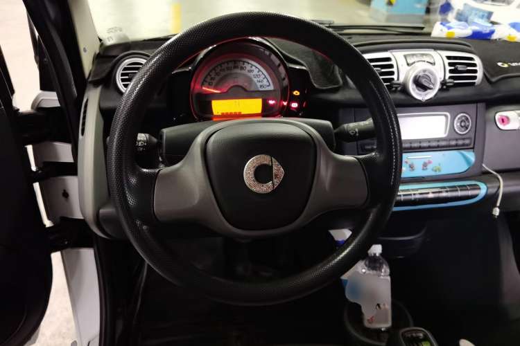 Used smart fortwo 2011 1.0 MHD Hardtop Standard Edition Steering Wheel