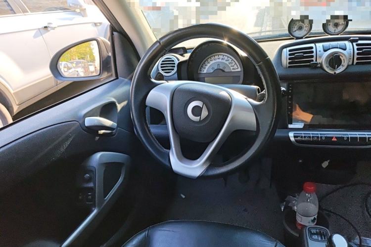 Used smart fortwo 2011 1.0T Convertible Passion Edition Steering Wheel