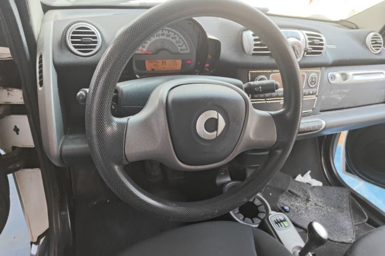 Used smart fortwo 2011 1.0 MHD Hardtop Standard Edition Steering Wheel