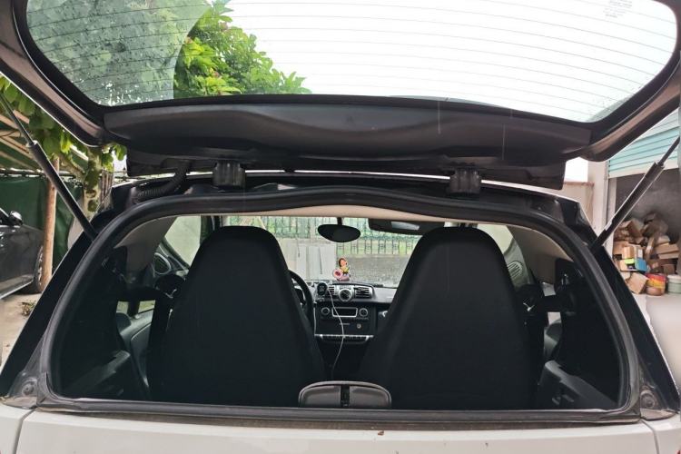 Used smart fortwo 2011 1.0 MHD Hardtop Standard Edition Trunk