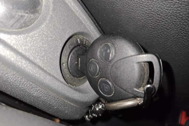 Used smart fortwo 2011 1.0T Year of the Rabbit Special Edition Vehicle Key