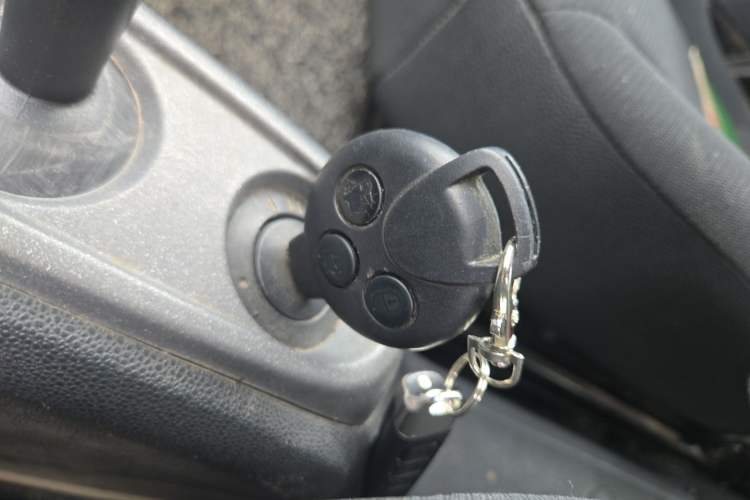Used smart fortwo 2011 1.0 MHD Hardtop Standard Edition Vehicle Key