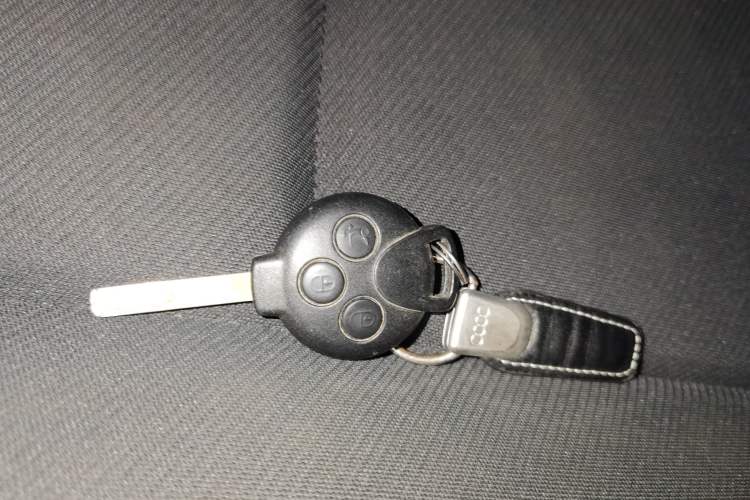 Used smart fortwo 2011 1.0 MHD Hardtop Standard Edition Vehicle Key