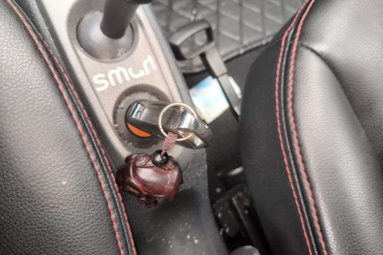 Used smart fortwo 2011 1.0 MHD Hardtop Standard Edition Vehicle Key