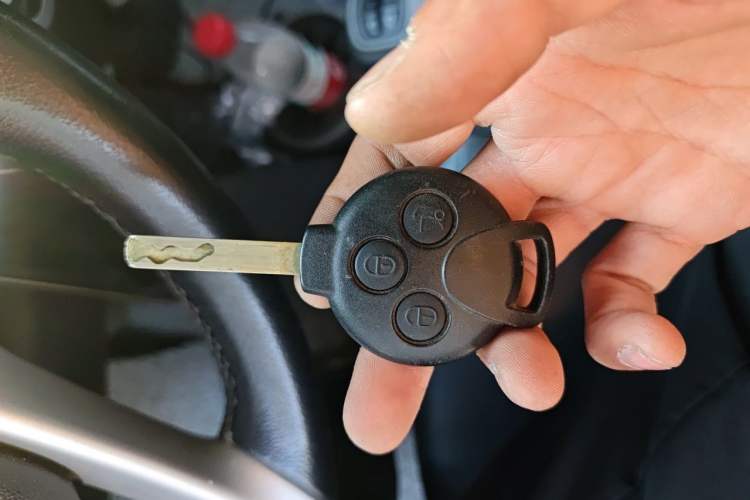 Used smart fortwo 2011 1.0T Convertible Passion Edition Vehicle Key