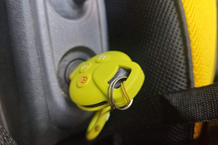 Used smart fortwo 2011 1.0 MHD Hardtop Passion Edition Vehicle Key