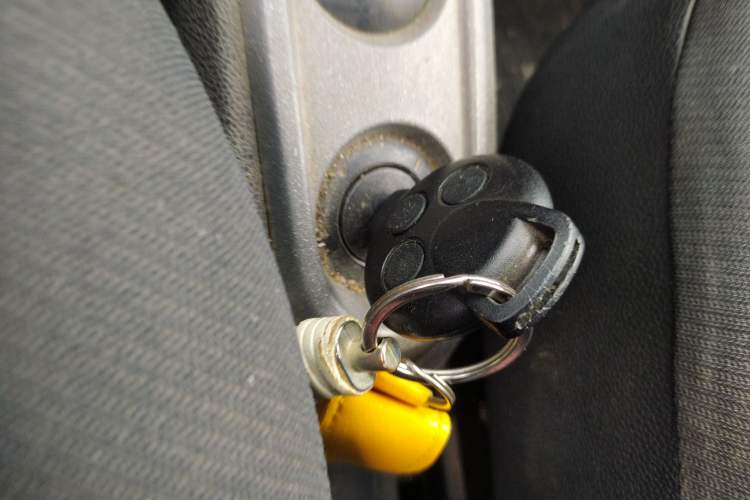 Used smart fortwo 2011 1.0 MHD Hardtop Standard Edition Vehicle Key
