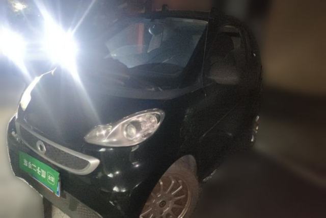 smart fortwo 2012 1.0 MHD Hardtop Standard Edition с пробегом