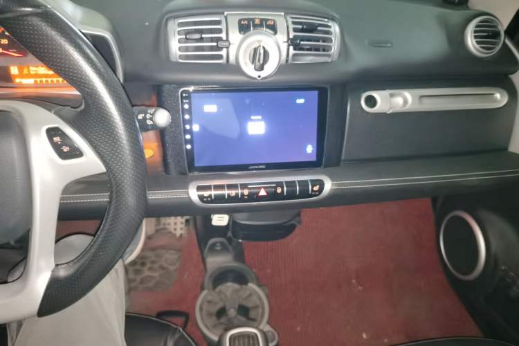 Used smart fortwo 2012 1.0T Bosu Xclusive Edition Audio And AC Panel