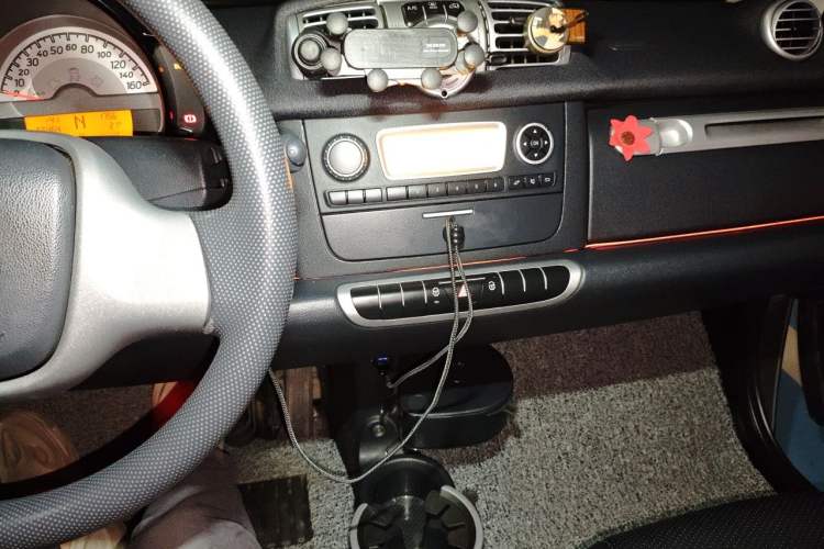 Used smart fortwo 2012 1.0 MHD Hardtop Comfort Edition Audio And AC Panel